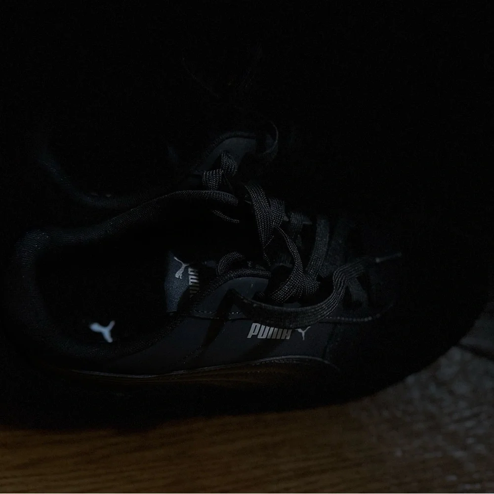 Puma Men's All-Black Sneakers